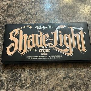 Kat Von D Shade and Light crème contour kit